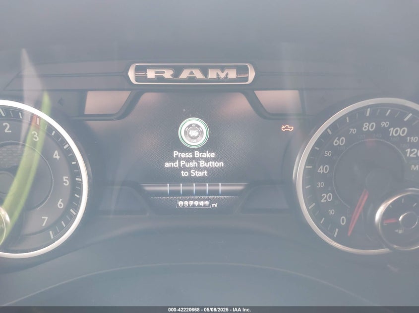 2020 RAM 1500 LARAMIE  4X2 5'7 BOX - 1C6RREJT3LN209153