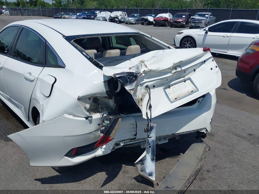 2017 HONDA CIVIC VIN: 2HGFC2F58HH552449