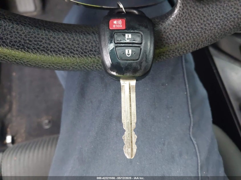 2018 TOYOTA RAV4 VIN: JTMZFREV1JJ734124