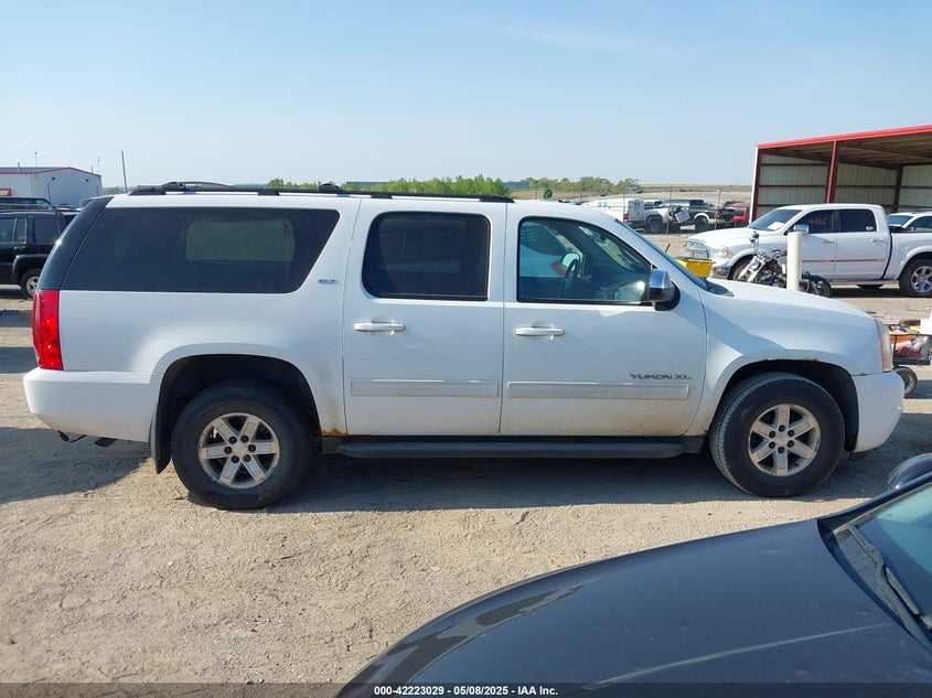2010 GMC YUKON XL 1500 VIN: 1GKUKKE3XAR284085