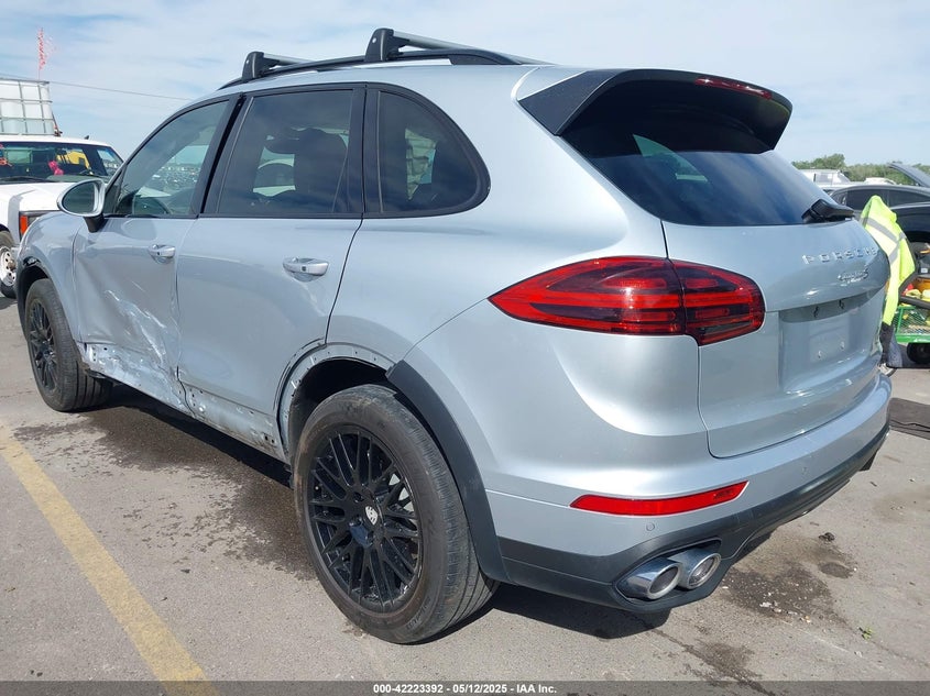 2016 PORSCHE CAYENNE VIN: WP1AB2A26GLA93091