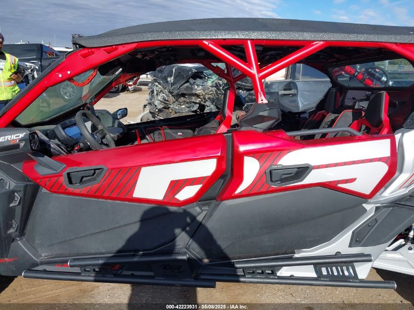 2024 Can-Am Maverick X3 Max - 3JBVNAV27RE001435