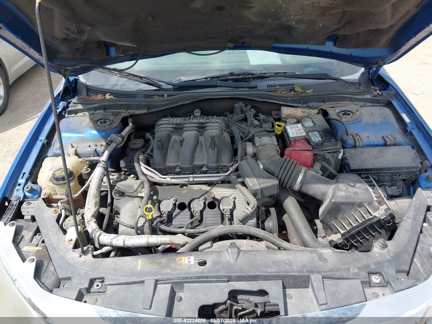 2011 FORD FUSION VIN: 3FAHP0JG2BR133152