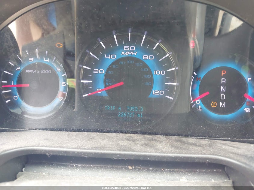 2011 FORD FUSION VIN: 3FAHP0JG2BR133152