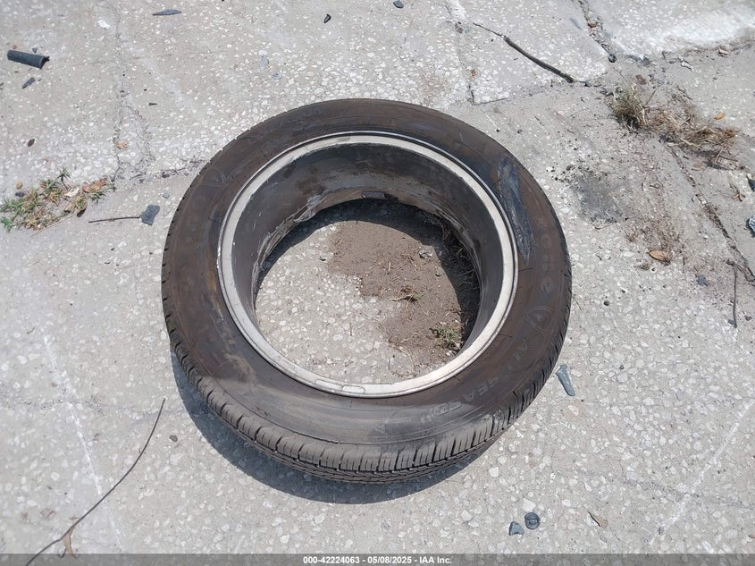 2015 Jeep Cherokee Limited VIN: 1C4PJLDS6FW560264 Lot: 42224063