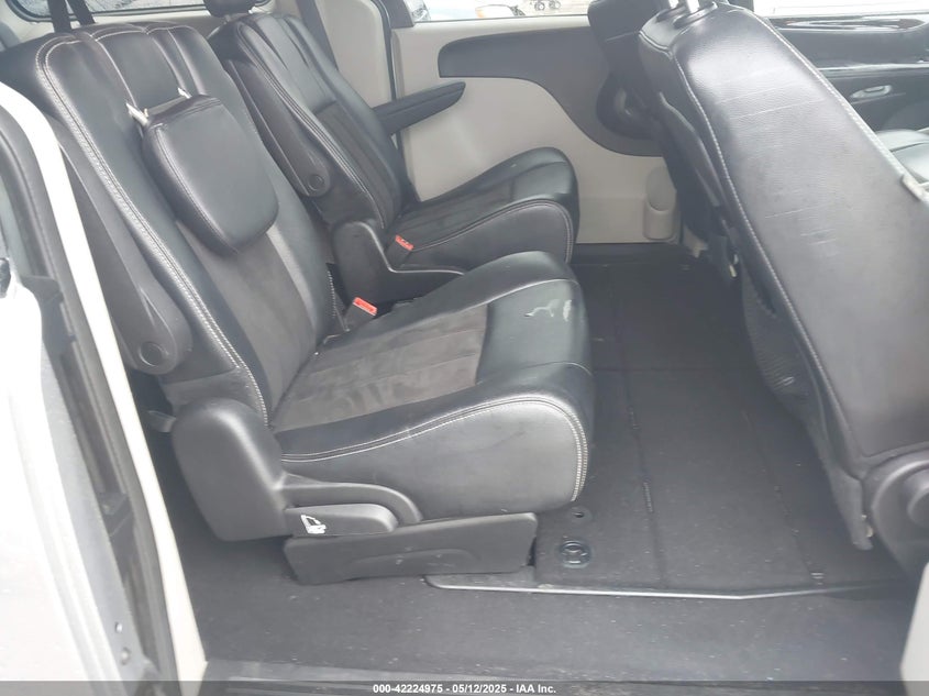 2019 DODGE GRAND CARAVAN SXT - 2C4RDGCG9KR716448