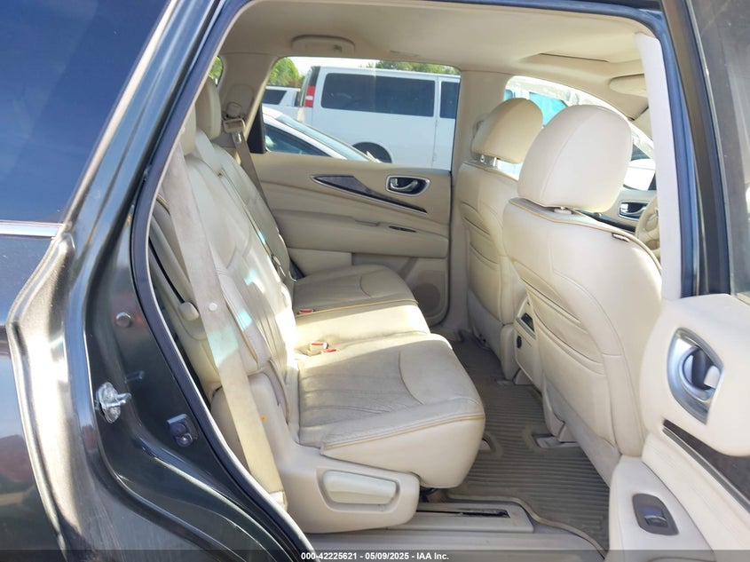 2013 INFINITI JX35 VIN: 5N1AL0MM0DC302090