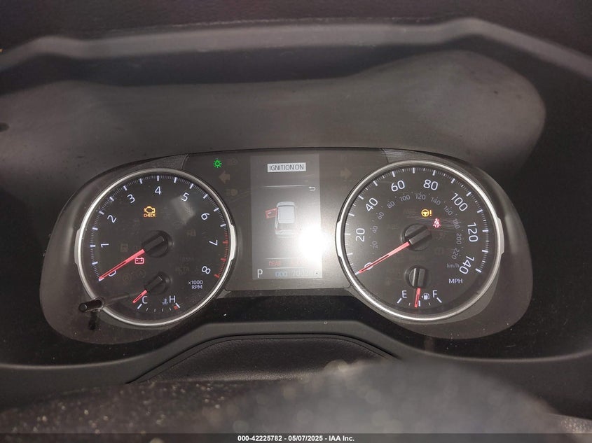 2019 TOYOTA RAV4 XLE - JTMW1RFV5KD003681