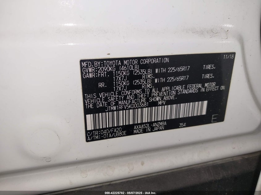 2019 TOYOTA RAV4 XLE - JTMW1RFV5KD003681