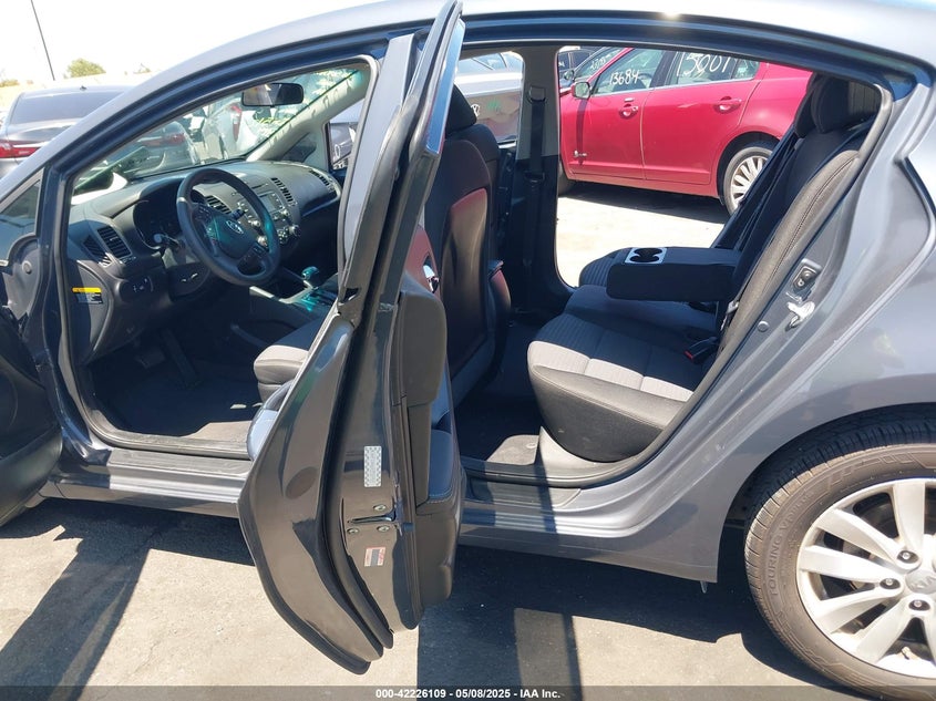 2016 KIA FORTE LX - KNAFX4A60G5589965