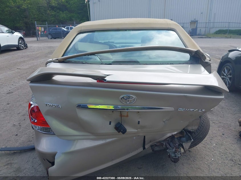 2005 Toyota Camry Le VIN: 4T1BE32K15U962636 Lot: 42227300