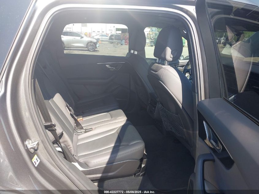 2021 Audi Q7 - WA1LJAF79MD015819