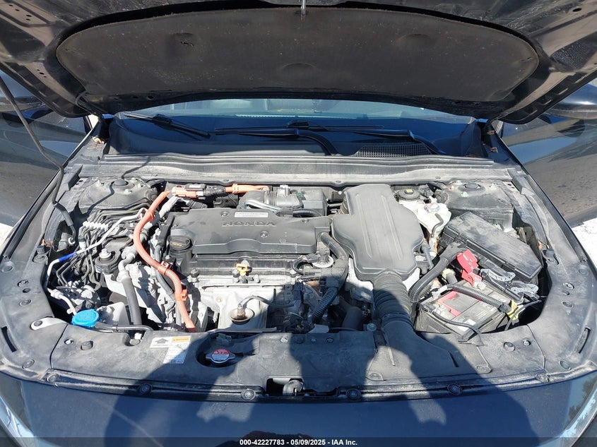 2018 HONDA ACCORD HYBRID VIN: 1HGCV3F98JA008107