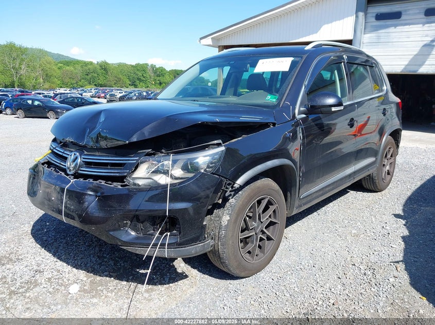 VIN WVGTV7AX5HK004947 2017 VOLKSWAGEN TIGUAN 2.0T SPORT