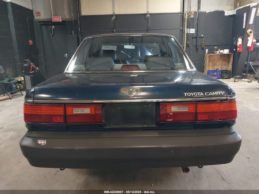 1987 Toyota Camry Dlx VIN: JT2SV21E4H3161406 Lot: 42228057