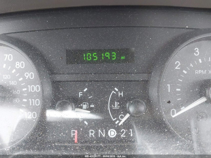 2008 MERCURY GRAND MARQUIS VIN: 2MEFM74V88X604663