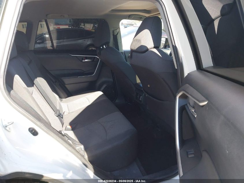 2019 Toyota Rav4 Xle VIN: JTMW1RFV0KD041108 Lot: 42228234