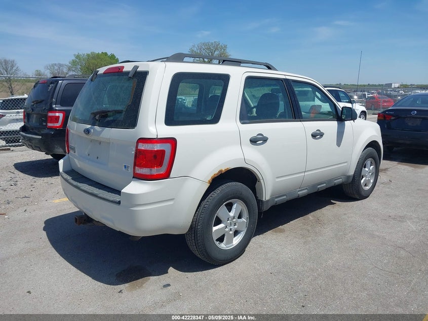 2009 FORD ESCAPE VIN: 1FMCU02759KD02022