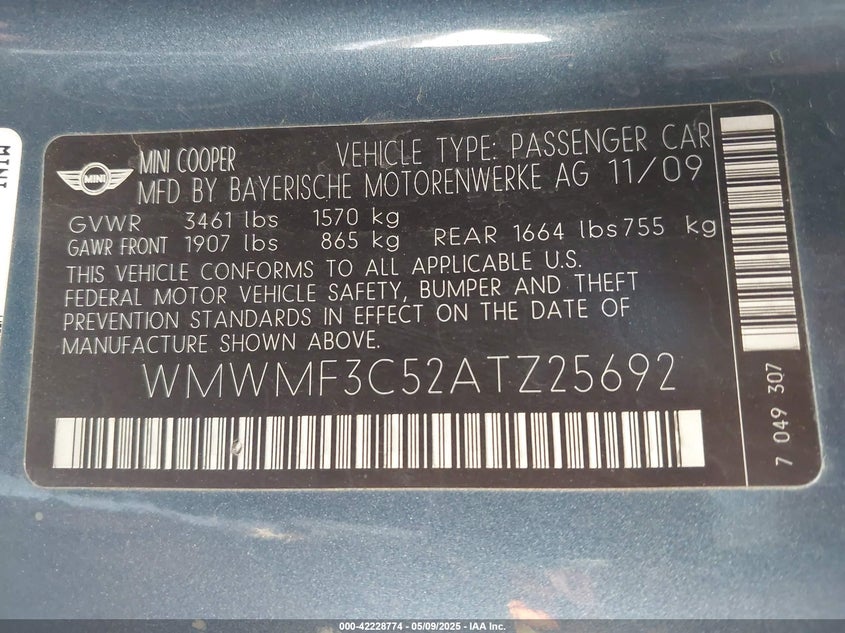 2010 MINI COOPER VIN: WMWMF3C52ATZ25692
