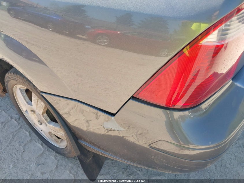 2006 FORD FOCUS VIN: 1FAHP34N66W107376