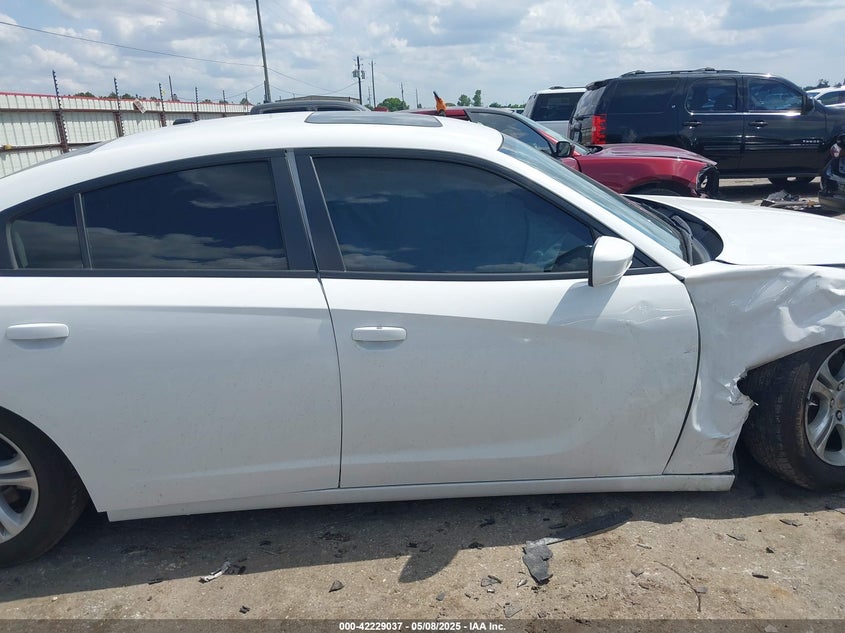 2022 DODGE CHARGER VIN: 2C3CDXBG4NH208183