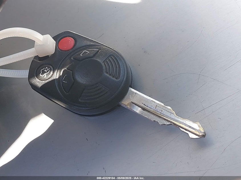 2010 FORD FUSION VIN: 3FAHP0JG2AR233993