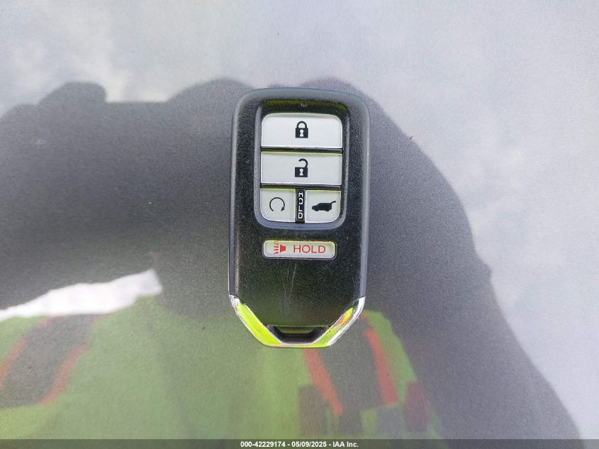 2017 Honda Cr-V Touring VIN: 5J6RW1H90HL008702 Lot: 42229174