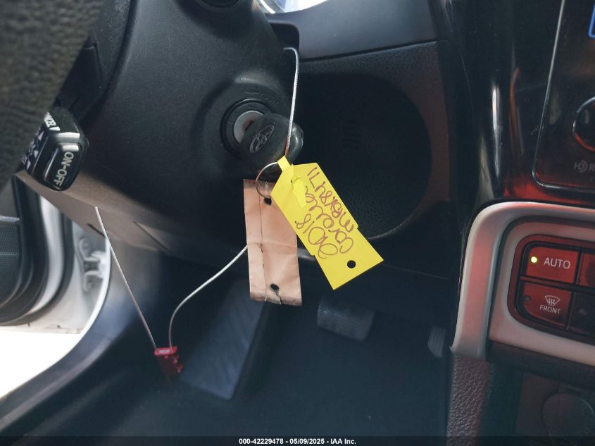 2018 Toyota Corolla Le VIN: 5YFBURHE1JP834688 Lot: 42229478