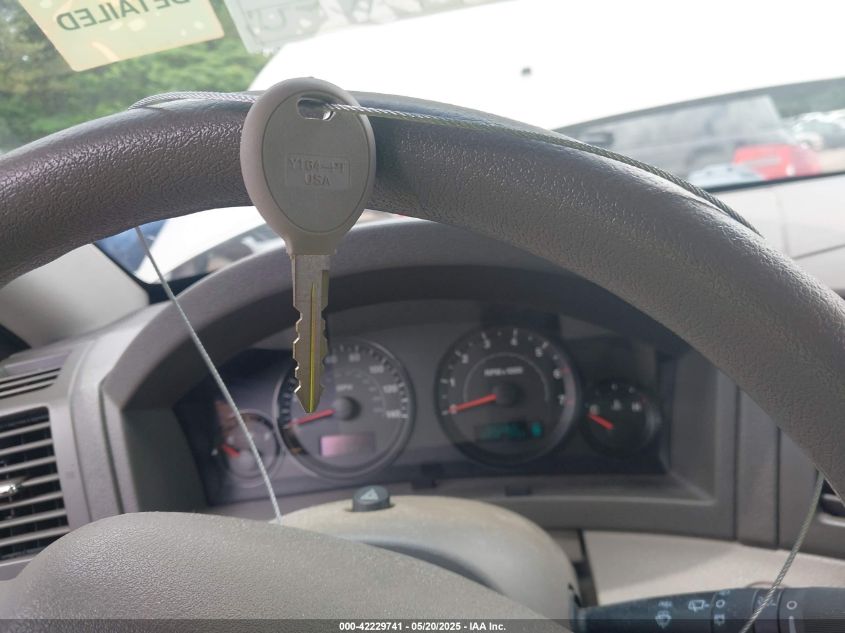 2005 Jeep Grand Cherokee Laredo VIN: 1J4GS48K05C640084 Lot: 42229741