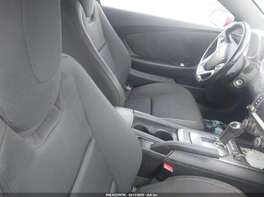 2015 CHEVROLET CAMARO VIN: 2G1FD1E33F9110233