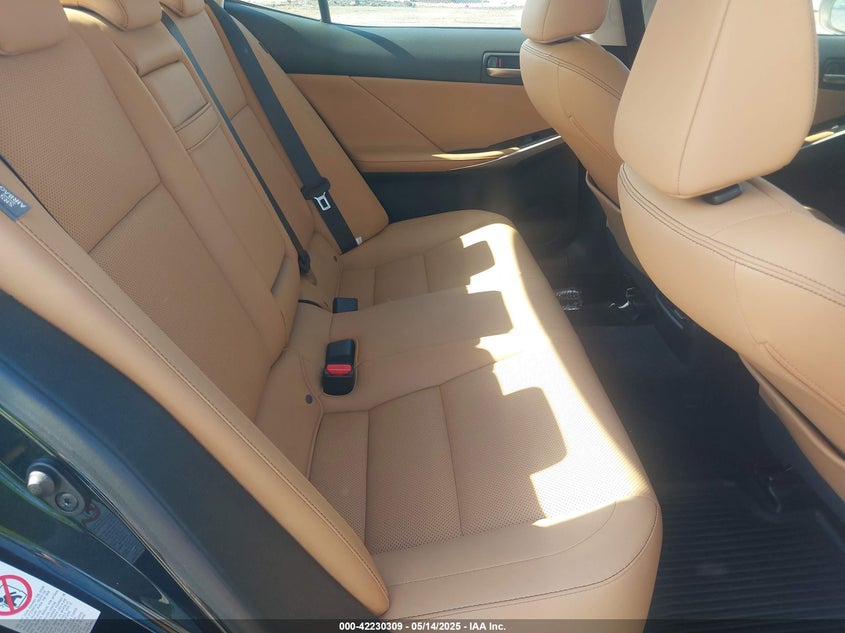 2017 LEXUS IS 300 VIN: JTHCM1D28H5020352