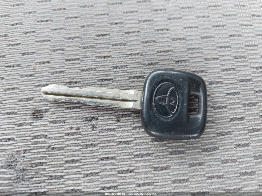 2002 Toyota Camry Le VIN: 4T1BE32K42U515987 Lot: 42230413