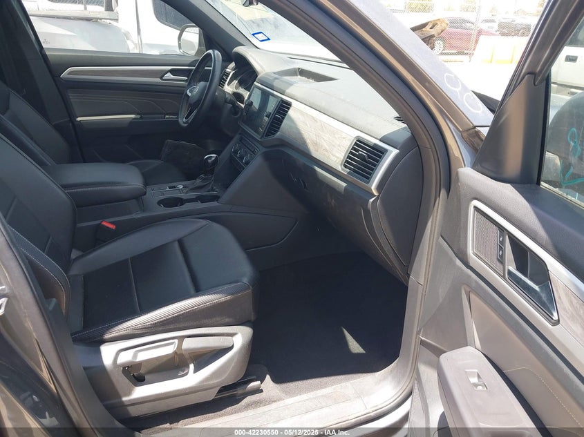 2021 VOLKSWAGEN ATLAS CROSS SPORT 2.0T SE - 1V2DC2CA1MC231713