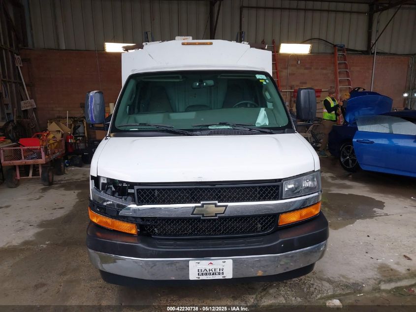 2017 Chevrolet Express Cutaway Work Van VIN: 1GB0GRFG9H1347602 Lot: 42230738