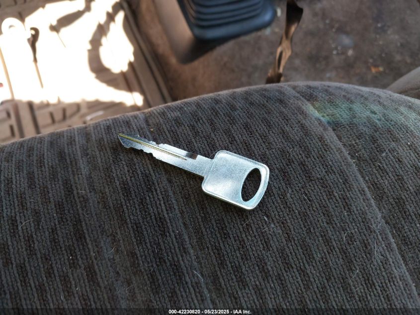 1997 Ford F-150 Lariat/Xl/Xlt VIN: 1FTDF0864VKD06980 Lot: 42230820