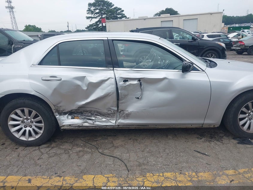 2012 CHRYSLER 300 VIN: 2C3CCAAG5CH116529