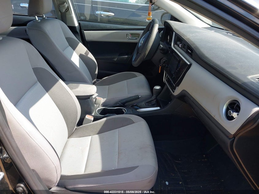 2018 TOYOTA COROLLA VIN: 2T1BURHE1JC082619