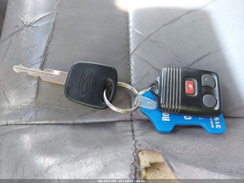 2002 Ford F-150 Lariat/Xlt VIN: 1FTRW08LX2KA47791 Lot: 42231699