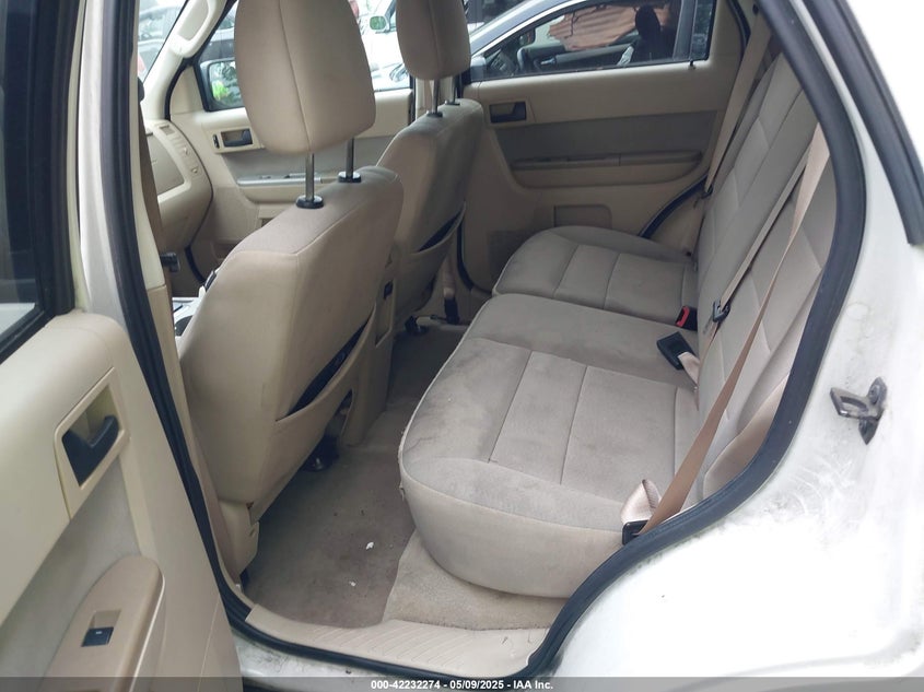 2010 FORD ESCAPE VIN: 1FMCU0D71AKB76405