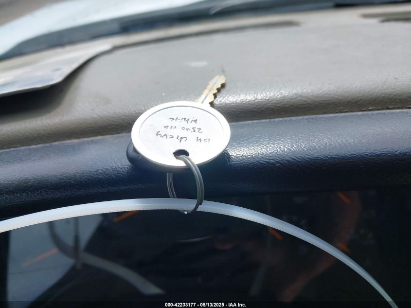 2004 Chevrolet Silverado VIN: 1GCHC2GU44E322371 Lot: 42233177