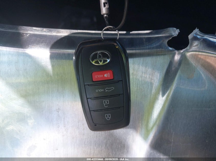 2025 TOYOTA CAMRY VIN: 4T1DAACK6SU082583