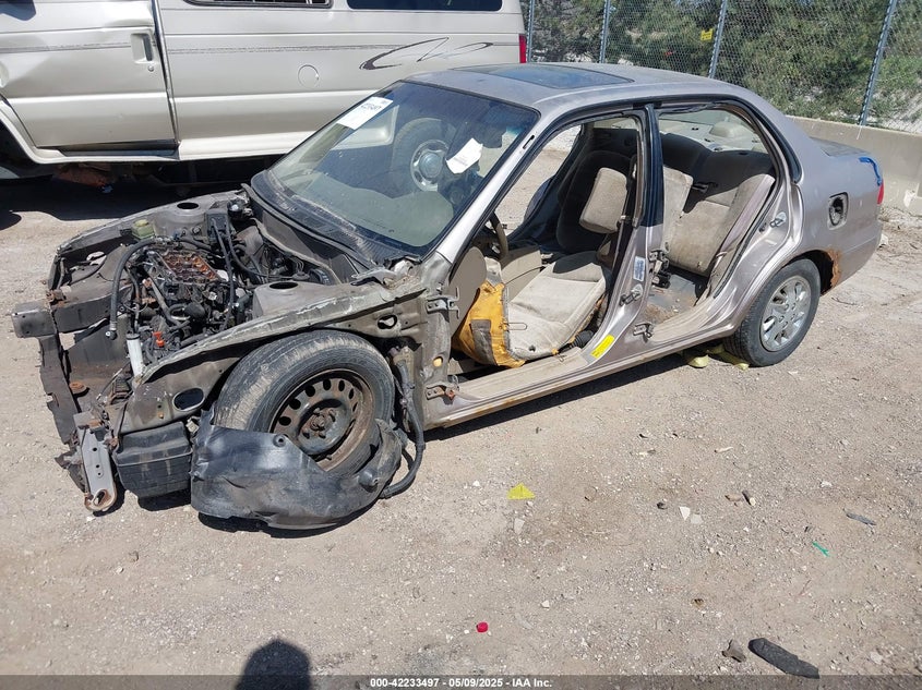 2T1BR18E01C472761 2001 TOYOTA COROLLA photo no. 2