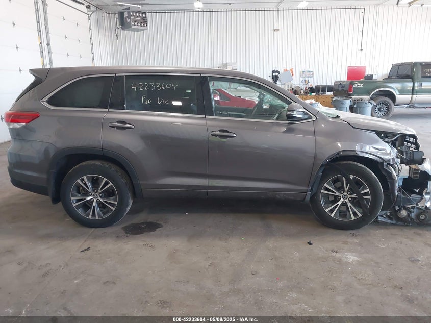 2017 TOYOTA HIGHLANDER VIN: 5TDBZRFH8HS386143