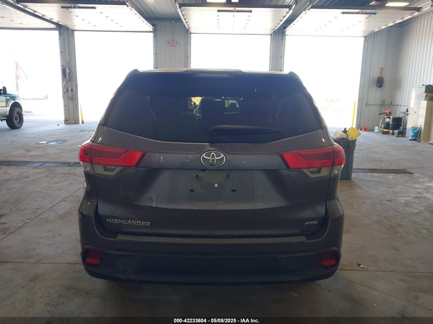 2017 TOYOTA HIGHLANDER VIN: 5TDBZRFH8HS386143