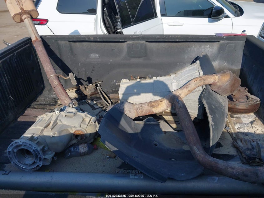 2010 CHEVROLET SILVERADO 1500 VIN: 1GCSKSE38AZ252481