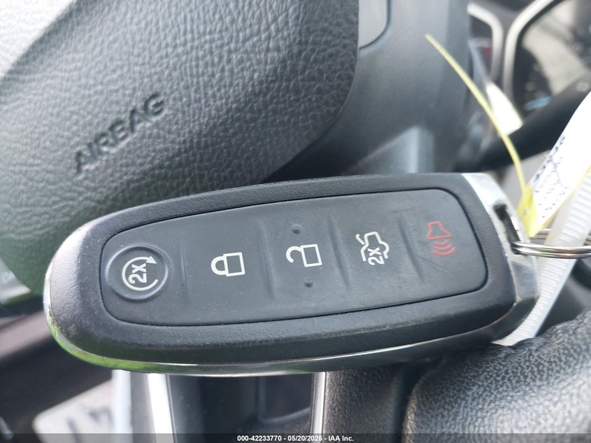 2017 FORD FOCUS VIN: 1FADP3J20HL245542