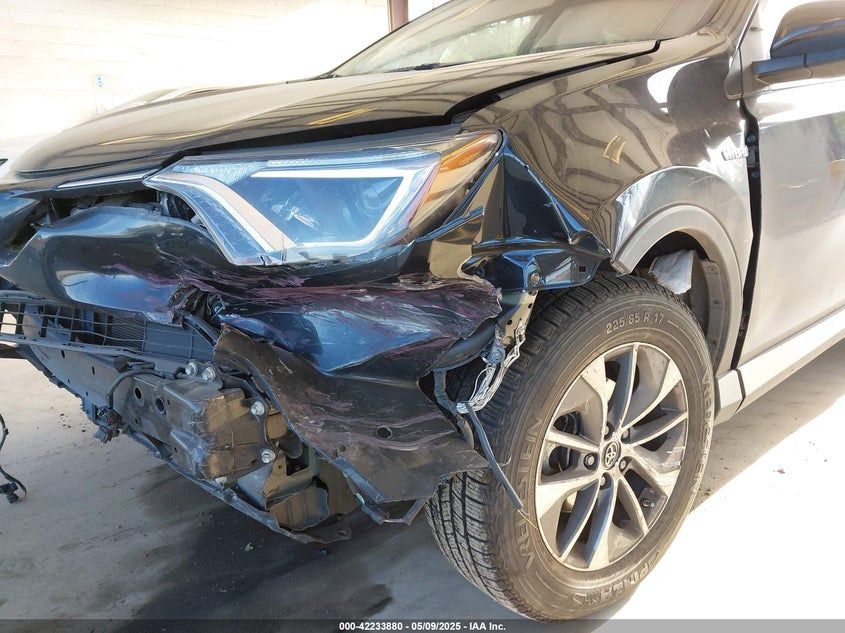 2017 TOYOTA RAV4 HV VIN: JTMRJREV5HD113699