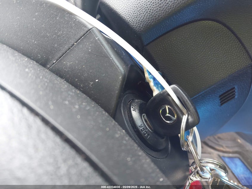 2010 MAZDA MAZDA3 VIN: JM1BL1SG2A1275588