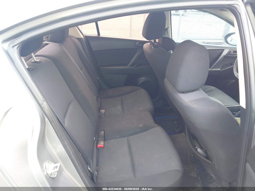 2010 MAZDA MAZDA3 VIN: JM1BL1SG2A1275588