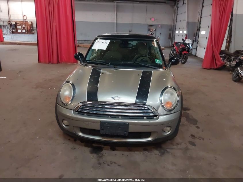 2008 Mini Cooper VIN: WMWMF33508TU67872 Lot: 42235034